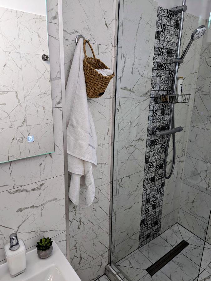 Sebastian Studio Apartment บูคาเรสต์ ภายนอก รูปภาพ