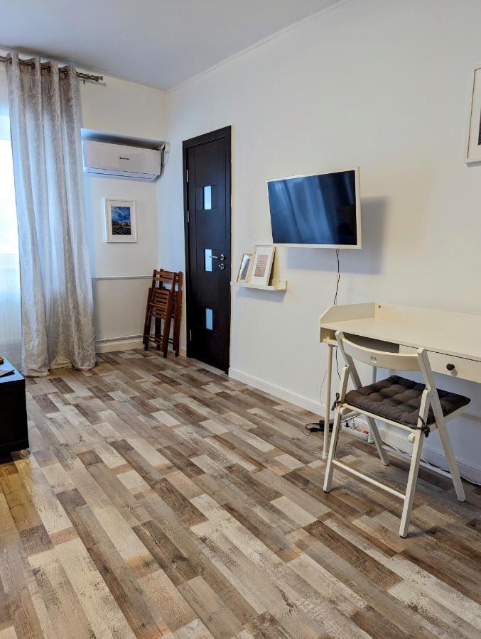 Sebastian Studio Apartment บูคาเรสต์ ภายนอก รูปภาพ